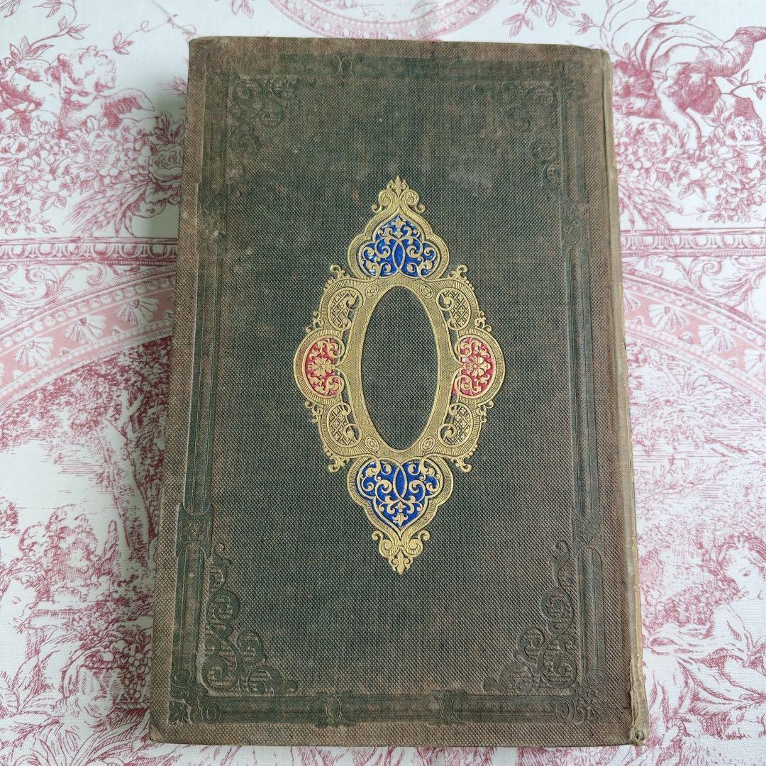 セールフランスアンティーク　ゴールドの装丁が美しい本　1800年代　古書