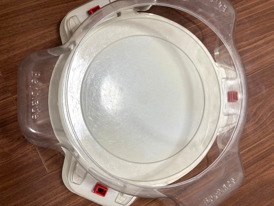 スポーツトイ・アクショントイ BeyBlade 2 Stadium + Piece set