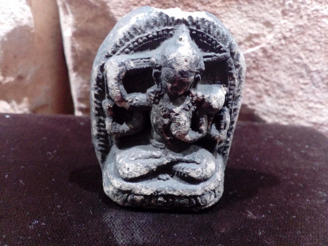 時代手練り陶器小さな小仏プラクルアンタイ国御守時代物上部欠け有り古い。。