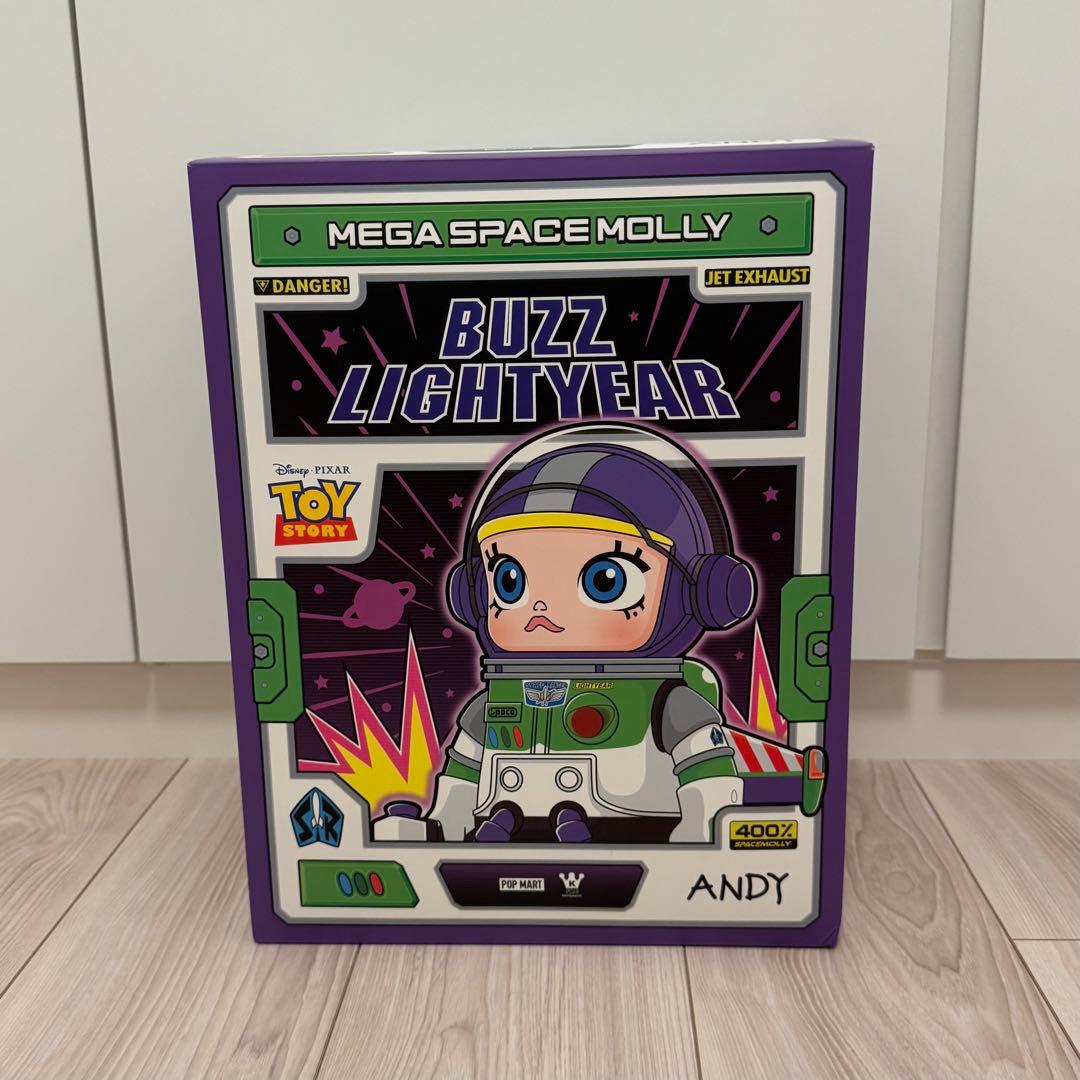 新品　MEGA SPACE MOLLY 400% Buzz Lightyear