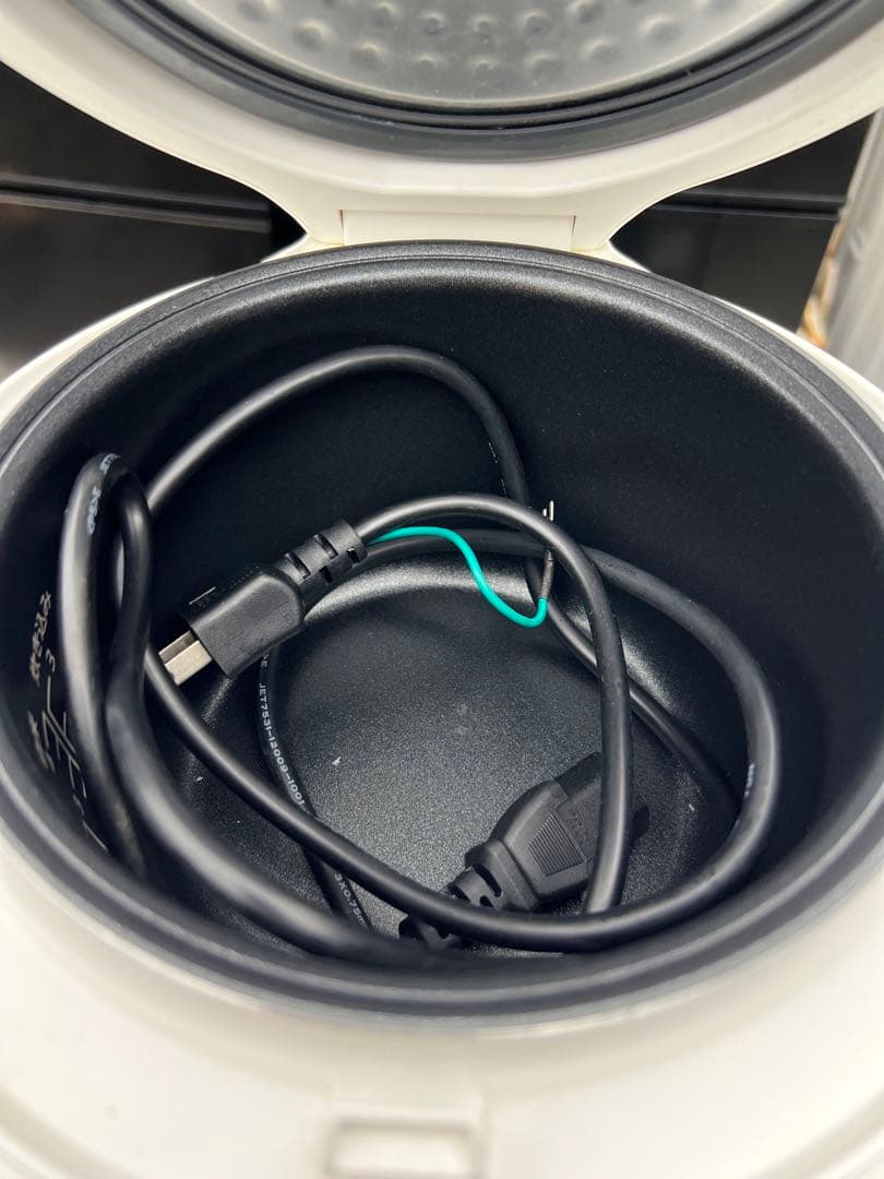 【高年式】2022年式 3合 mononics 炊飯器 MN-RC12-BK