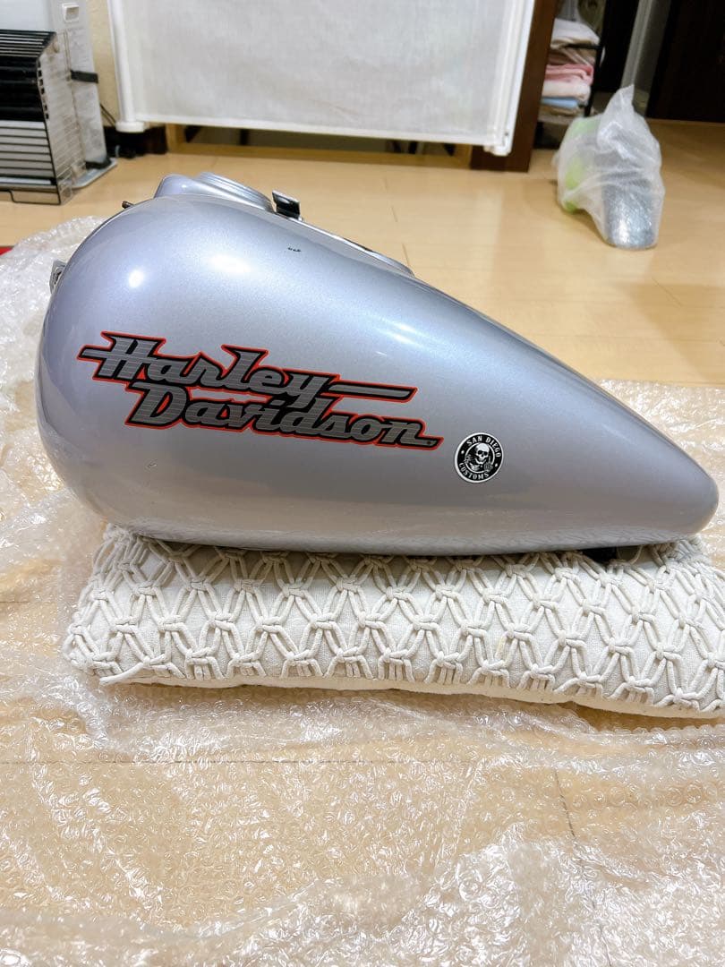 FXD ダイナ 純正タンク 〜03年 程度良好 FXDX