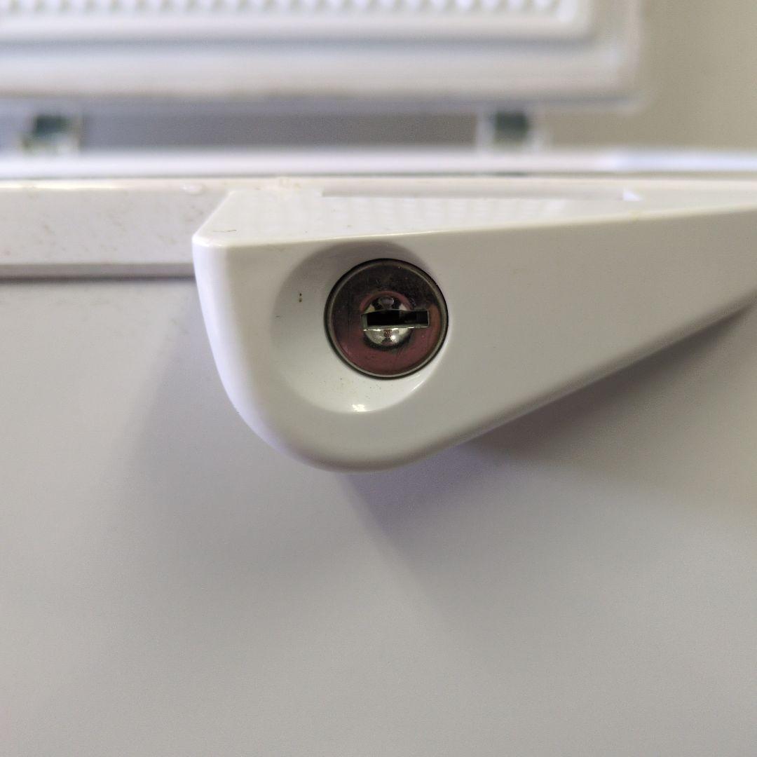 冷凍ストッカー