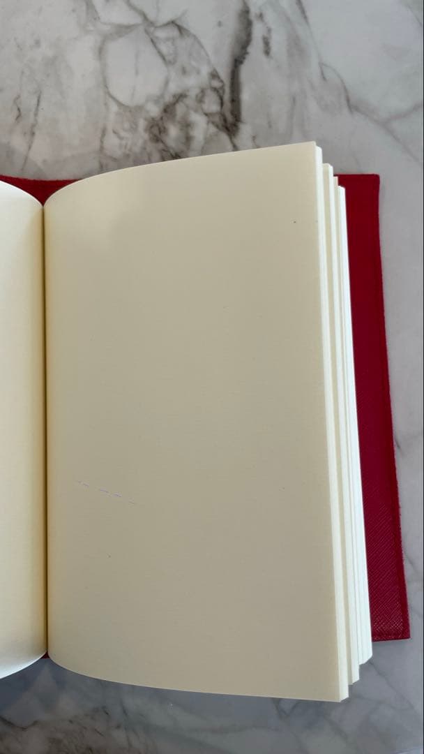 Chloé 赤 レザーカバー付き（取り外し可）ノート