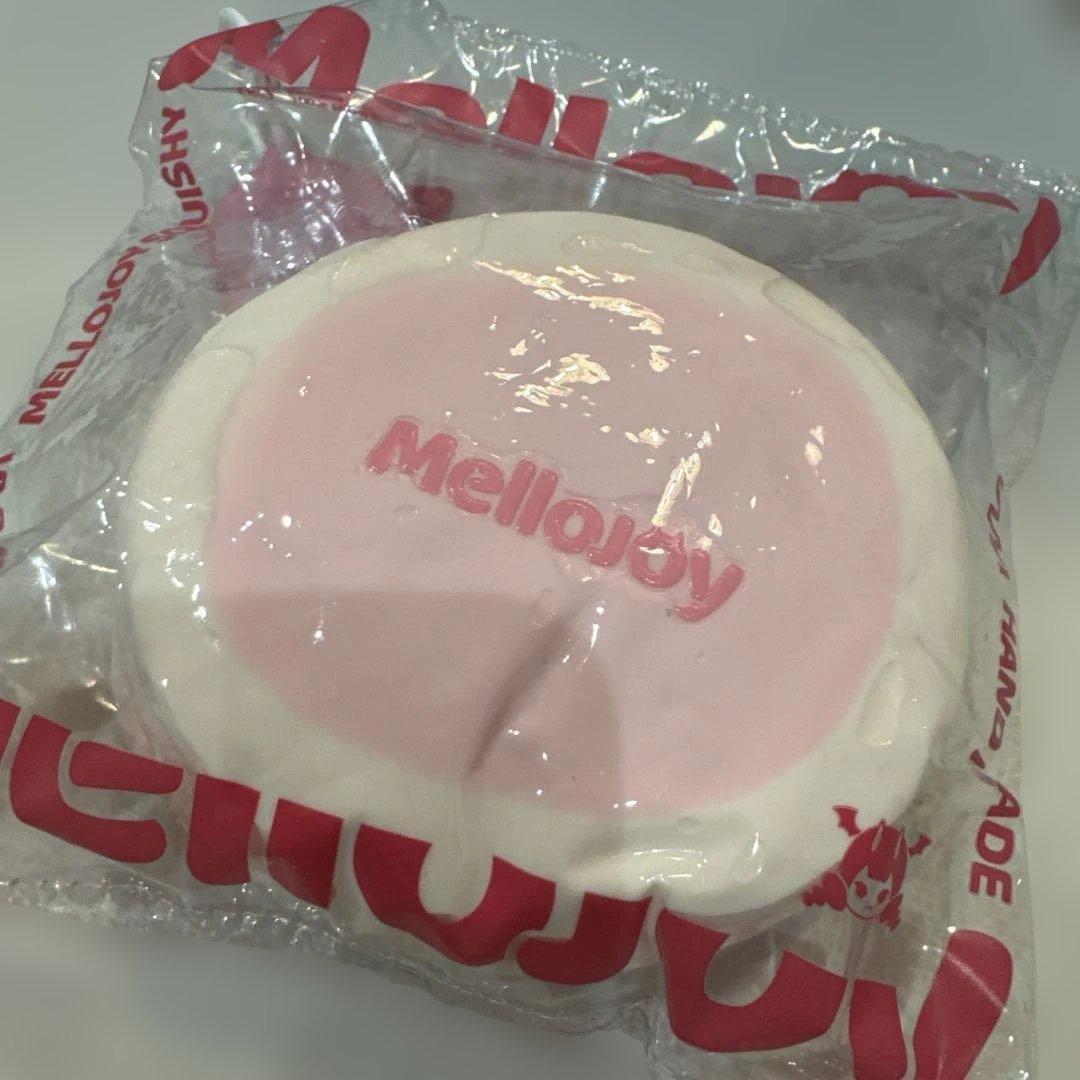 Mellojoy メロジョイ スクイーズ 贅沢スフレ ストロベリー いちご