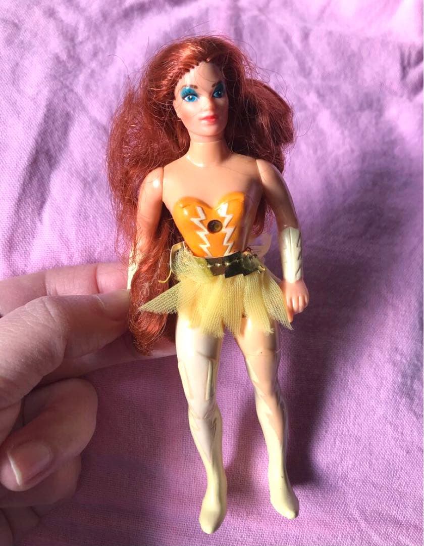 プリンセス・オブ・パワー シーラ アクションフィギュア