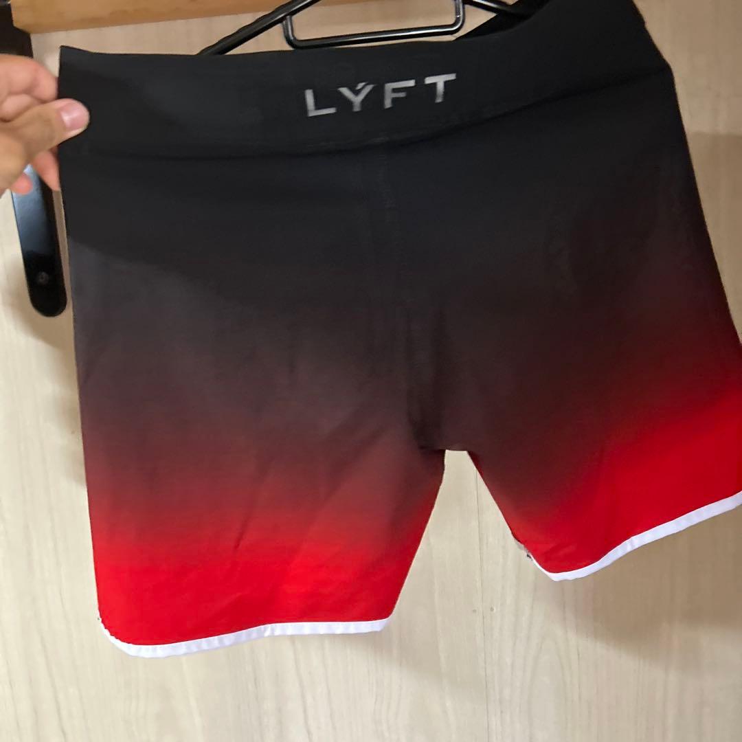 ⭐︎【公式完売品】⭐︎ LYFT サーフパンツ　S
