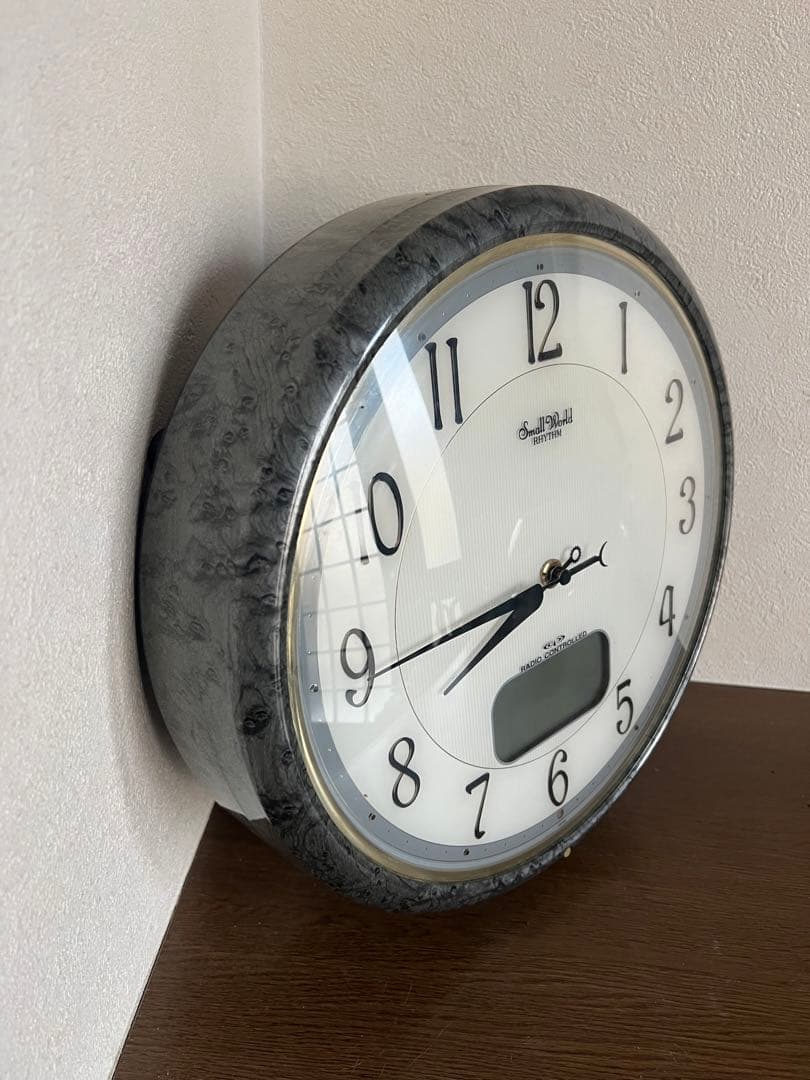 電波時計　からくり時計　スモールワールド　RHYTHM　リリパットホール