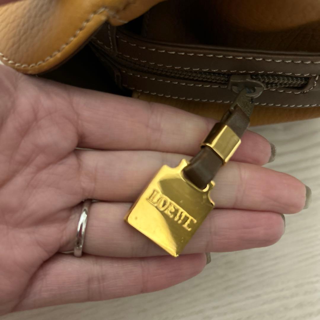 ロエベ　ハンドバッグ　アマソナ