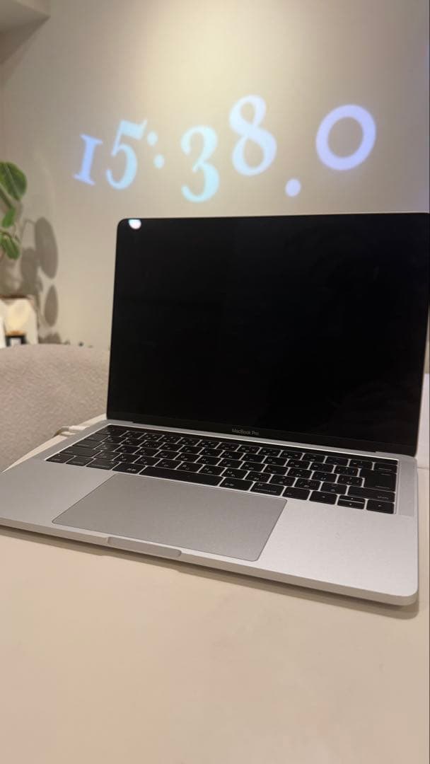 【激安・美品】MacBookPro 13インチ Appleシルバー 本体