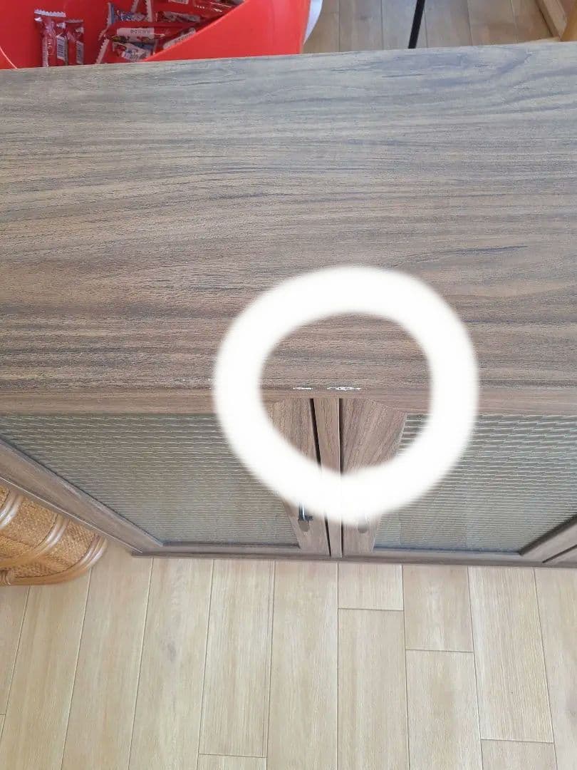 ブラウン木製キャビネット 3段棚付き