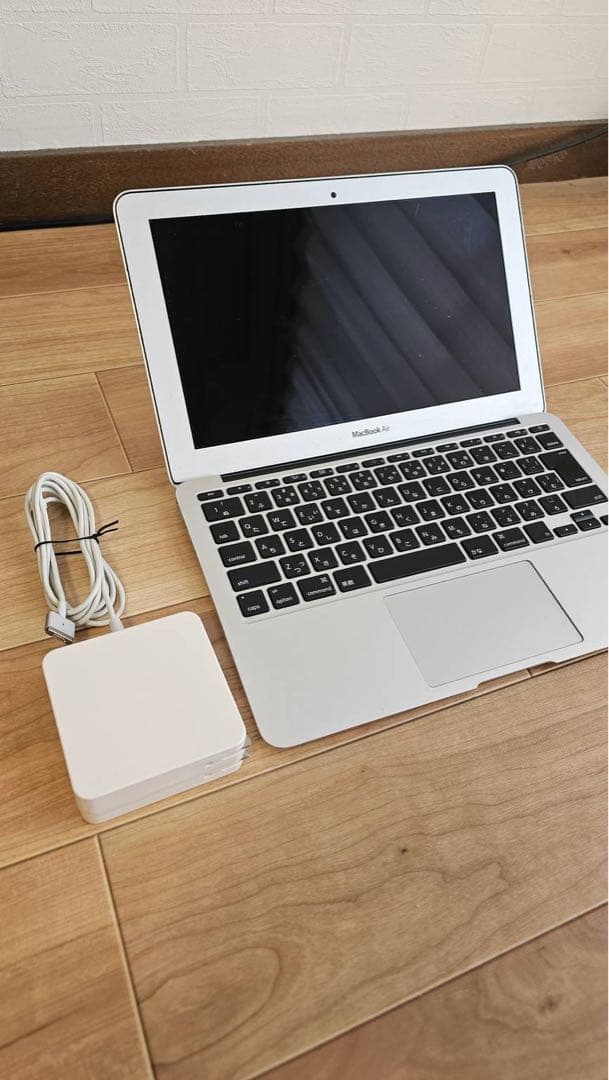 MacBook Air 13インチ Sequoia対応 充電器付き