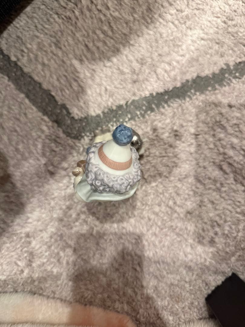 LLADRO（リヤドロ）の陶器人形 「アコーディオンを持つピエロ」