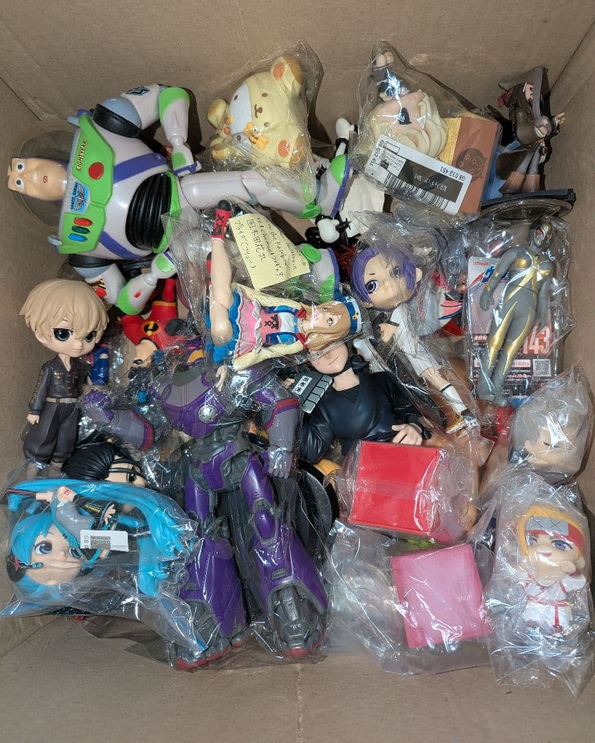 ジャンク フィギュア まとめ売り 約94体前後 プライズ ソフビ