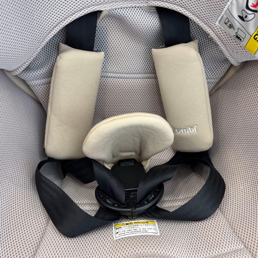 コンビ　チャイルドシート　ISOFIX 人気色ベージュ