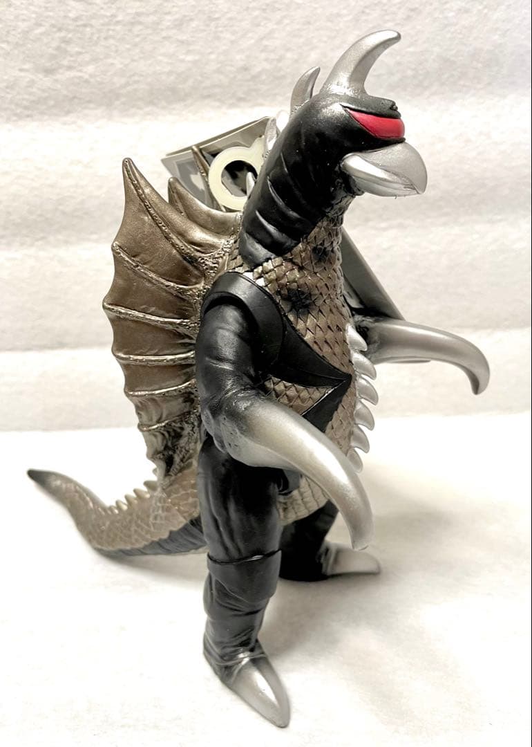 限定100体　ムービーモンスターシリーズ　ガイガン　ブラックバージョン　タグ付き