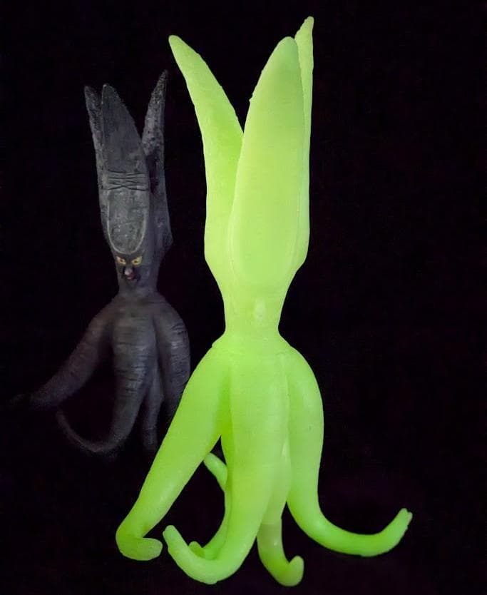 バイラス通常版＆蓄光版（エクスプラス）ソフビフィギュア２体セット