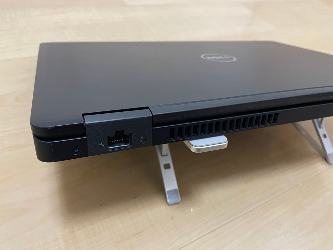 Windowsノート本体 Dell Latitude 5580 i5 8GB SSD 256GB