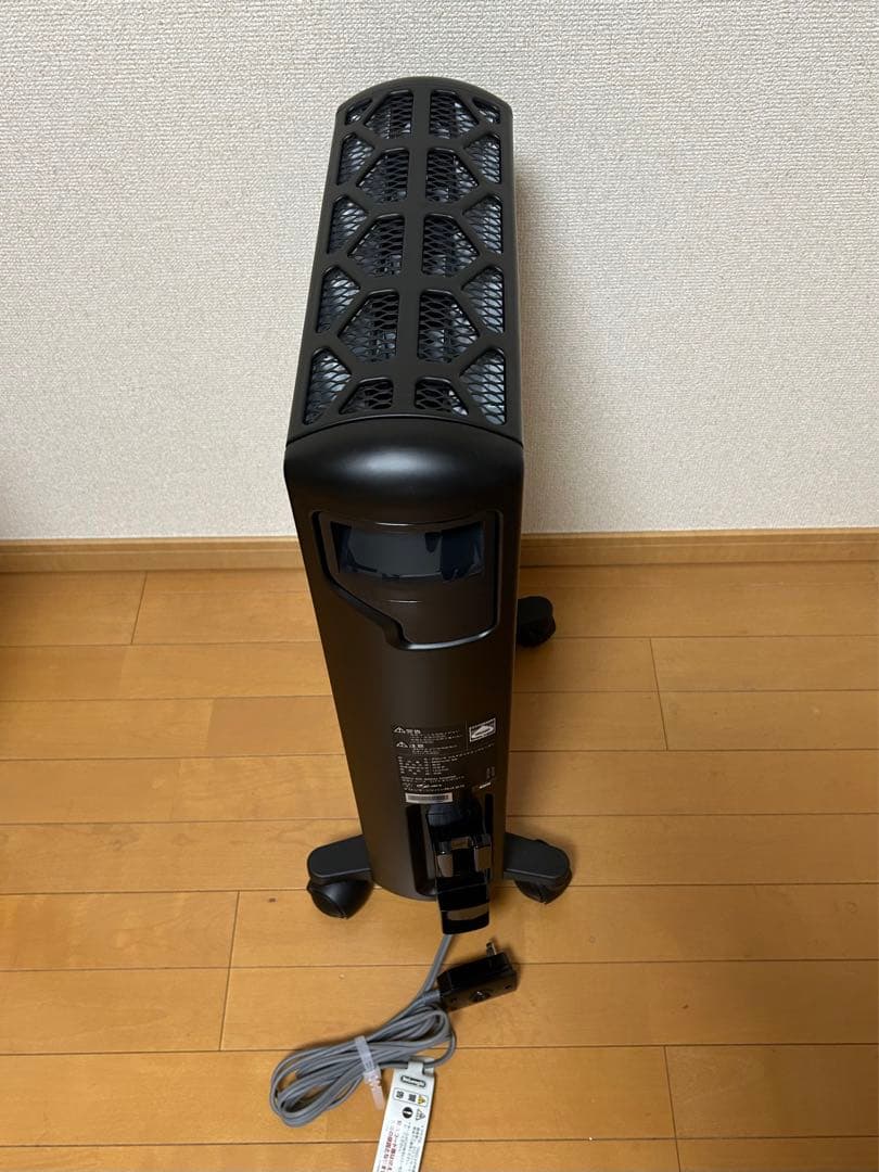 デロンギ　マルチダイナミックヒーター MDHU12-BK 美品　オイルレス