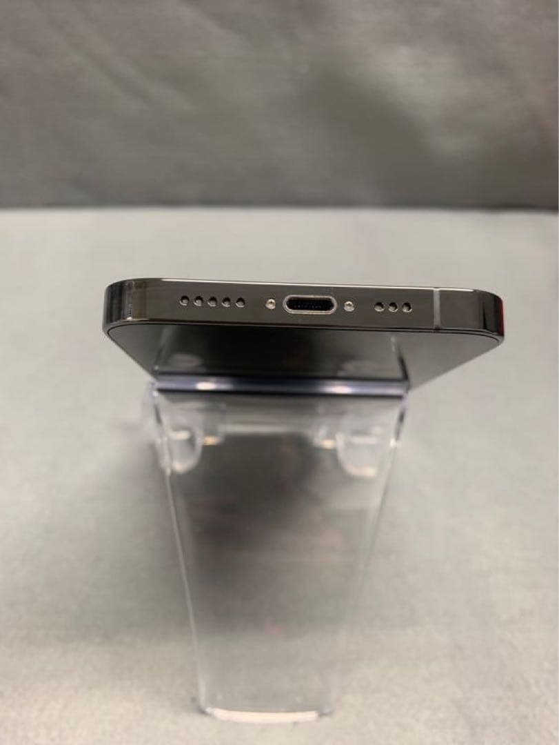 超美品　海外版　SIMフリー　iPhone13 Pro 128GB