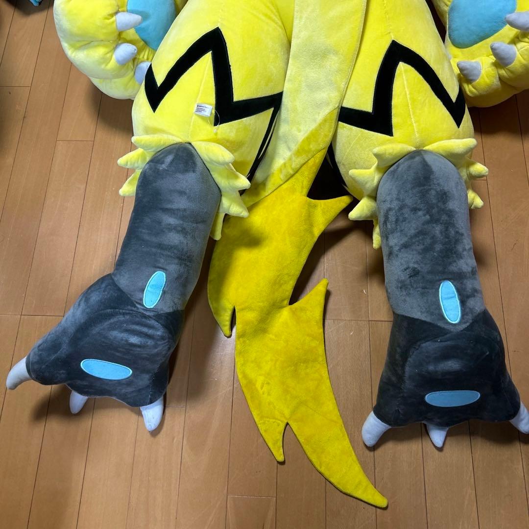 ポケモン　等身大　ゼラオラ　ぬいぐるみ