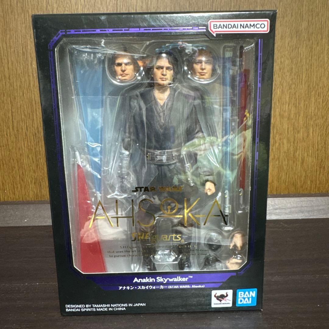 バンダイ　SH FIGUARTS アナキン・スカイウォーカー　ア・ソーカ