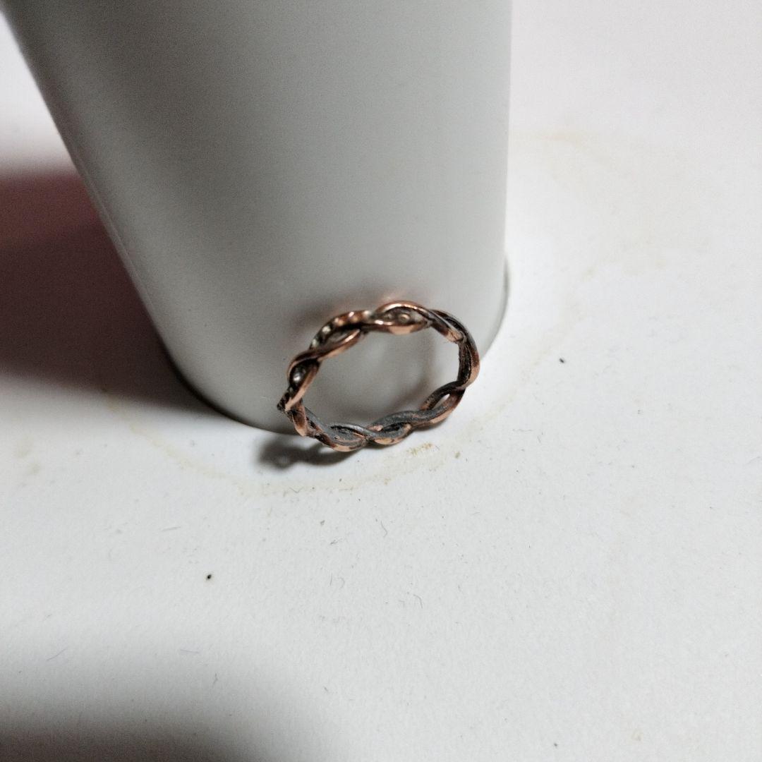 ローズゴールド ツイストデザインリング