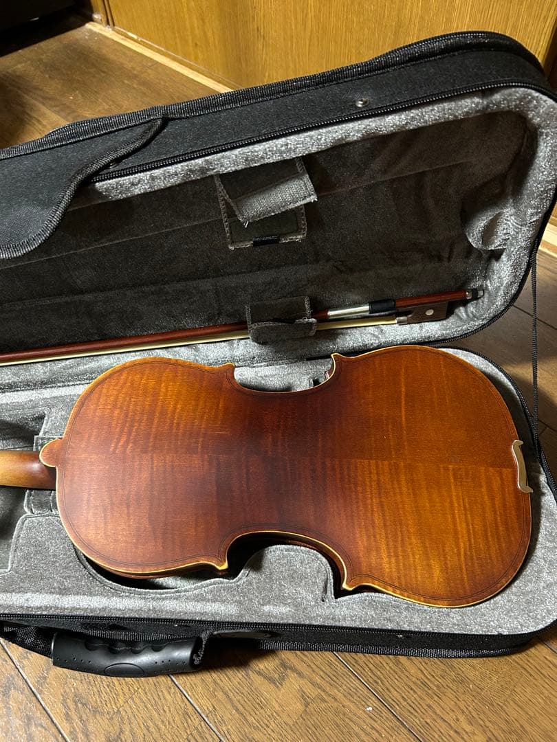 木製バイオリン 本体と付属品
