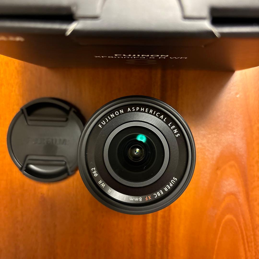 富士フイルム　XF8mmF3.5 R WR