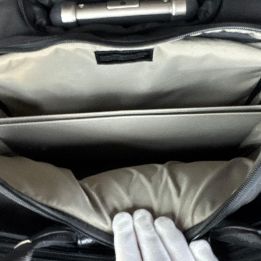 【良品】VICTORINOX ヴィクトリノックス キャリーケース 4輪 バッグ