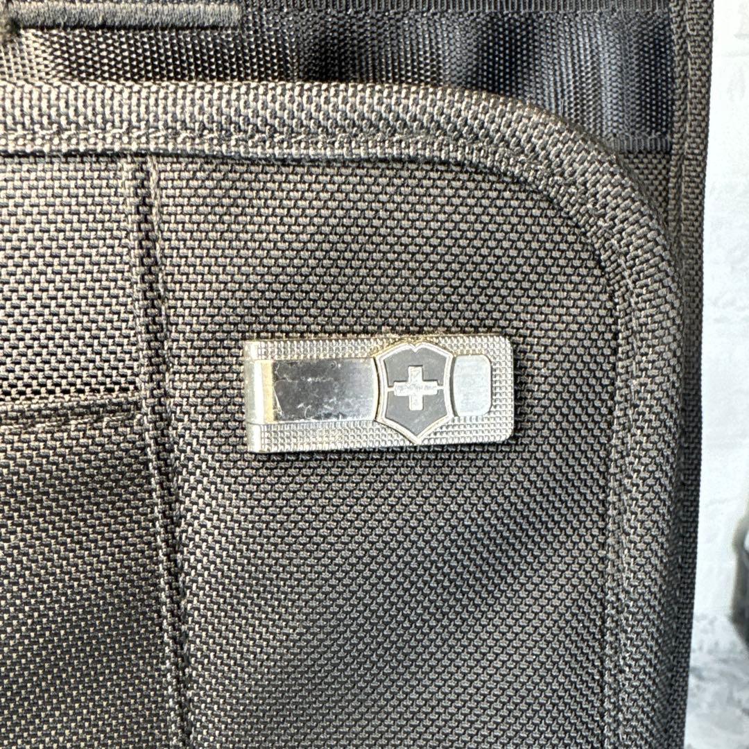 【良品】VICTORINOX ヴィクトリノックス キャリーケース 4輪 バッグ