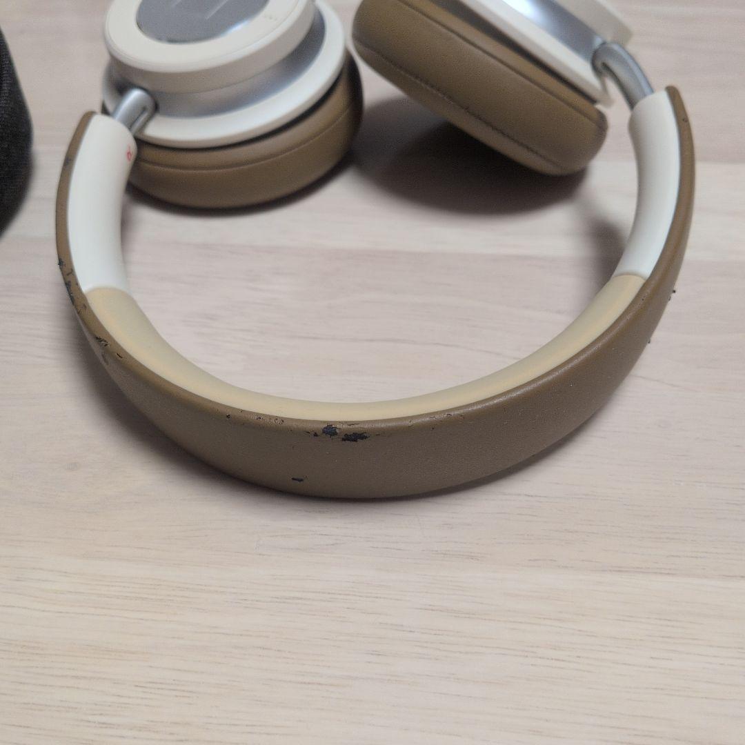 DALI io 6 ワイヤレスヘッドホン ベージュ