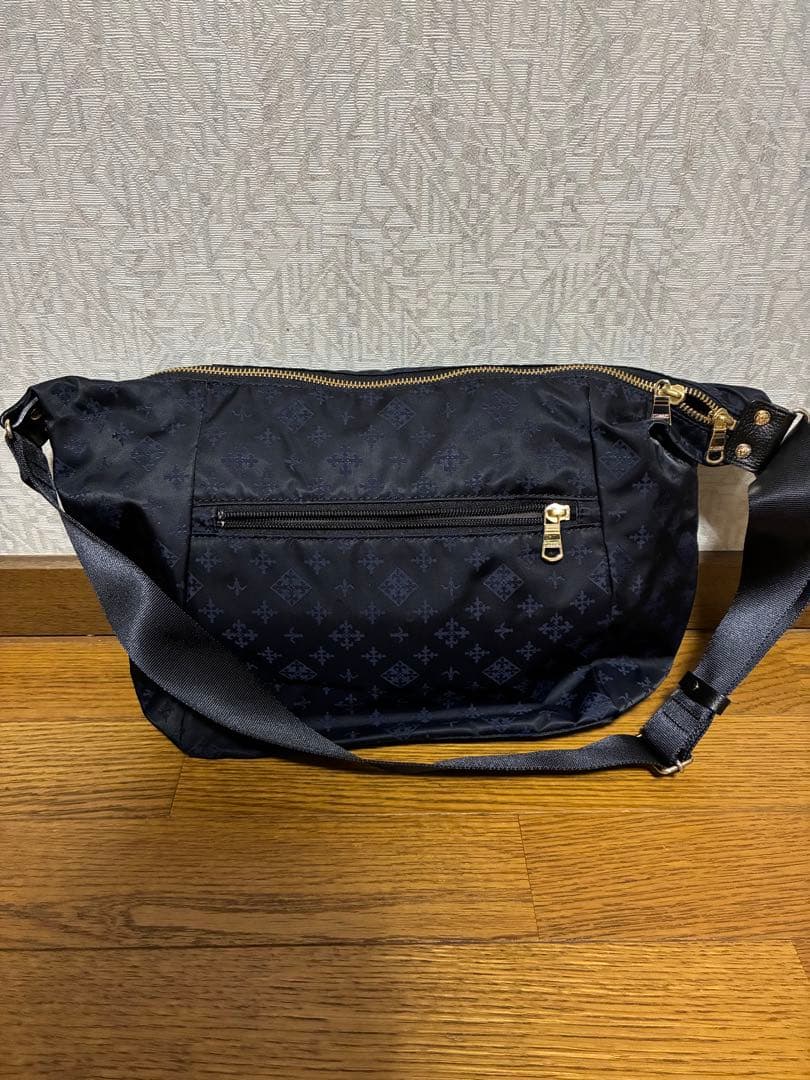 ラシットrusset ナイロン ショルダーバッグ