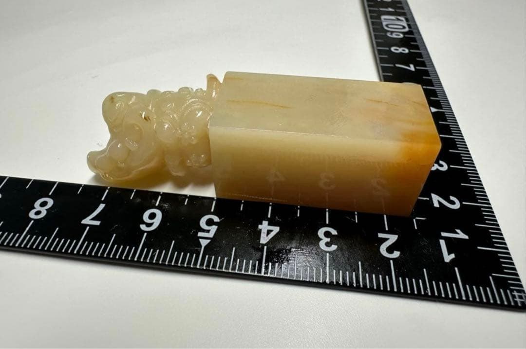 【ワニ】 鰐　美品　高級印材　篆刻　印石　ラオス印石　水凍