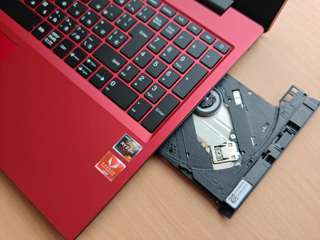 高性能 Nec Lavieスリムな ノートパソコン