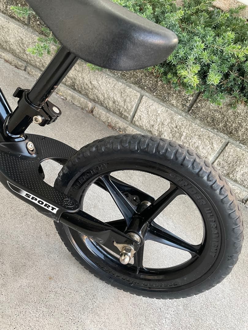 ストライダー　STRIDER　ブラック