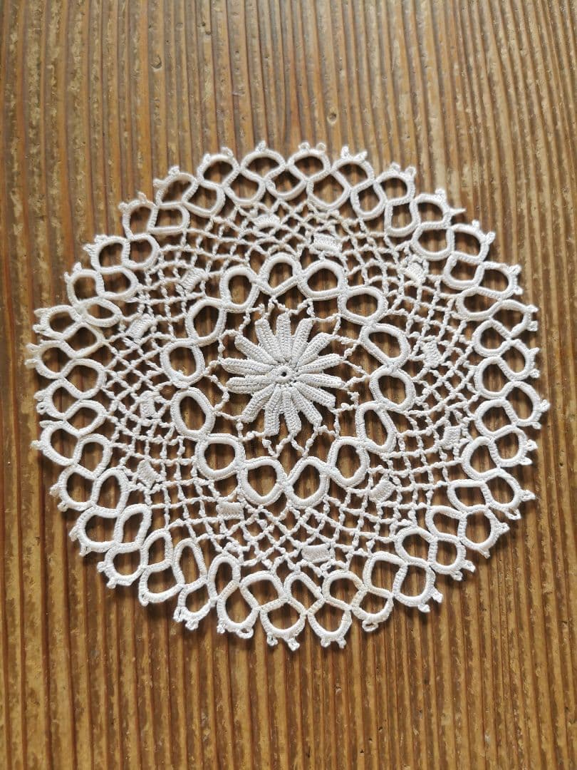 アンティークフランス アイリッシュクロシェ アイボリー花型ドイリー タティング