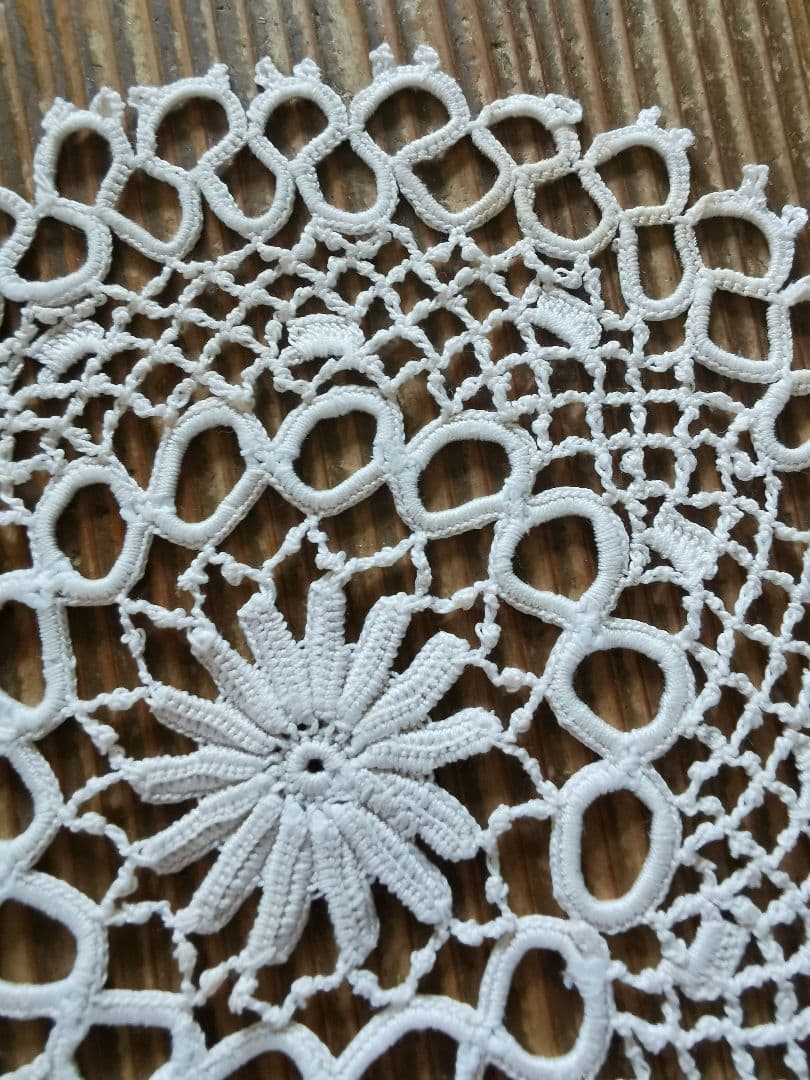 アンティークフランス アイリッシュクロシェ アイボリー花型ドイリー タティング