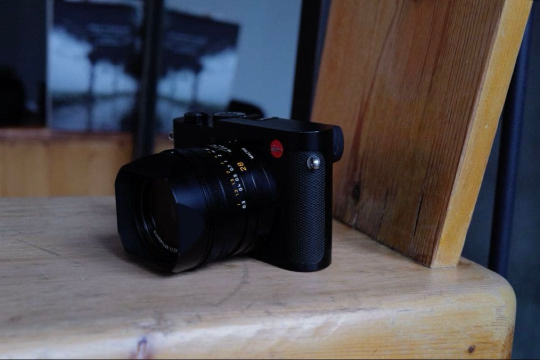 Leica Q2 美品　ストラップ、レンズフィルター　付き　付属品完備