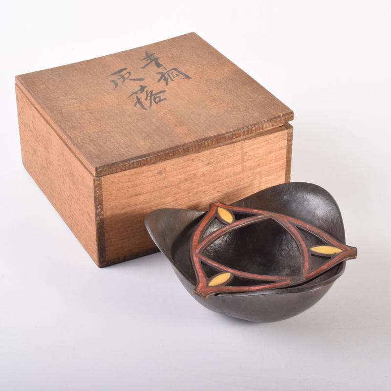 西村純一作　青銅　七宝飾り　灰落　灰皿　共箱　N　6968