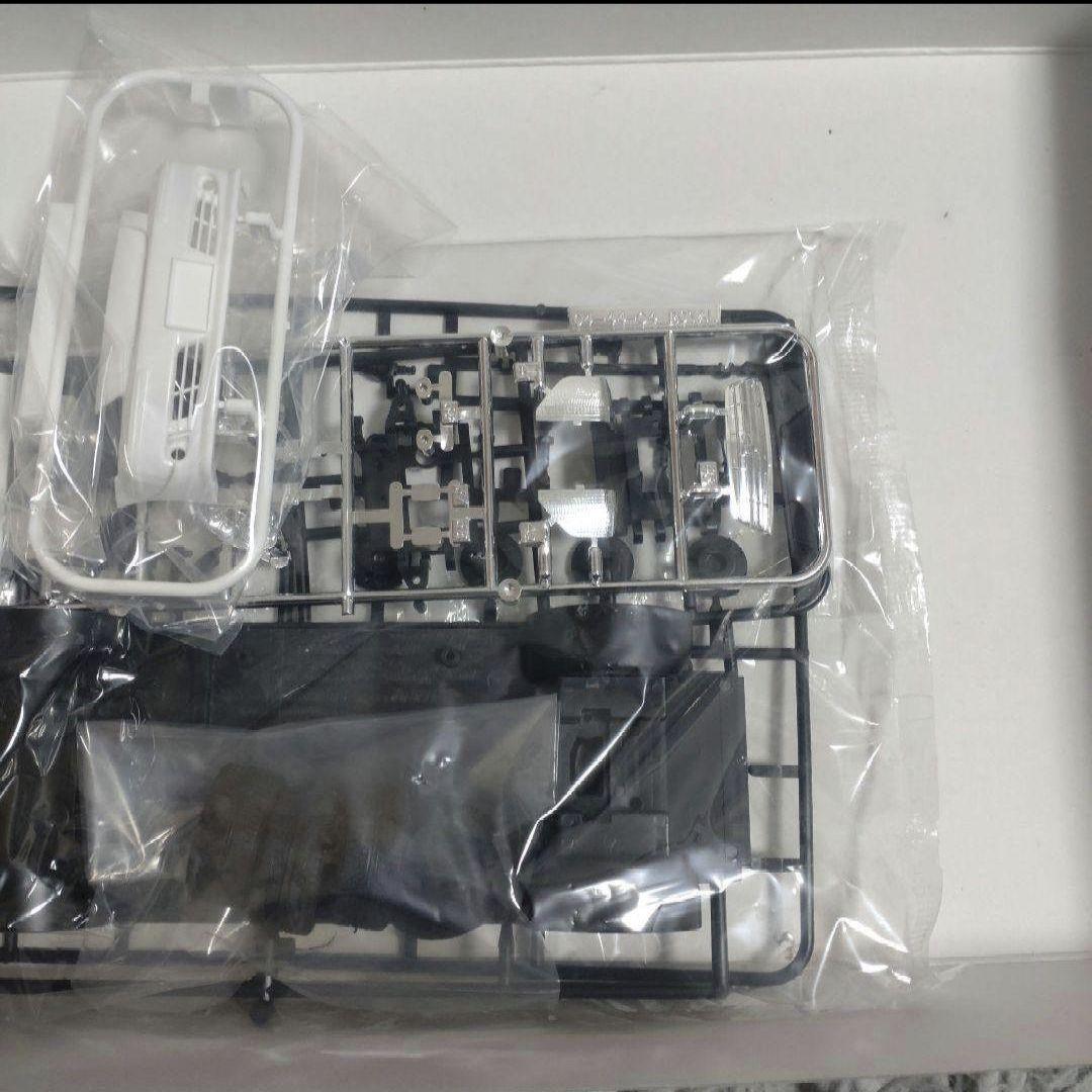 アオシマ スーパーVIP CAR モードパルファム GRS182クラウン