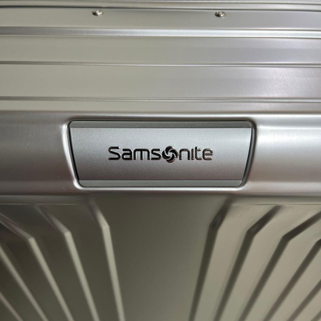 未使用品✨サムソナイト　ライトボックス　アルミニウム素材　スピナー69 71L