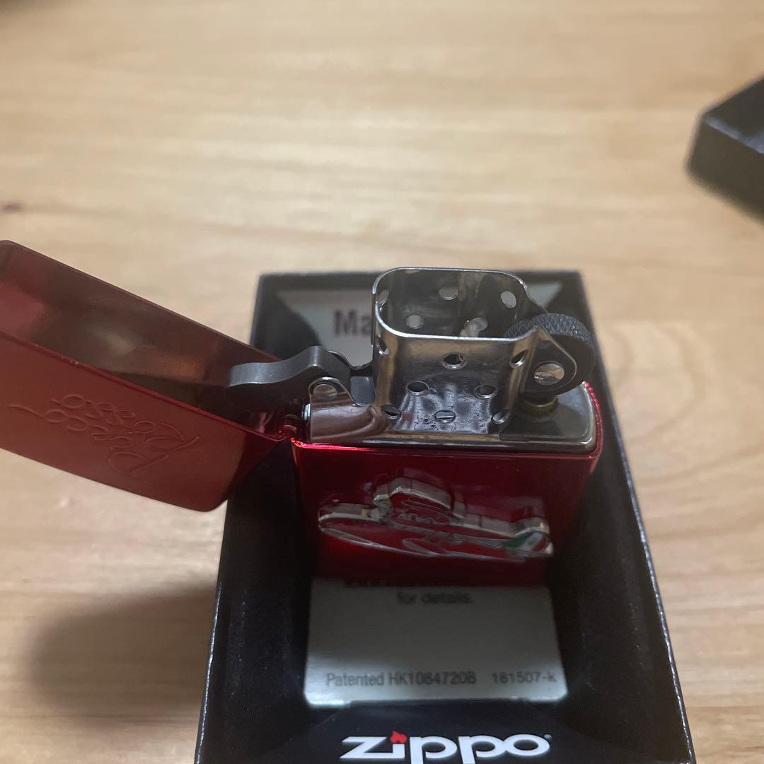 Zippo紅の豚Pico Rosso モデル