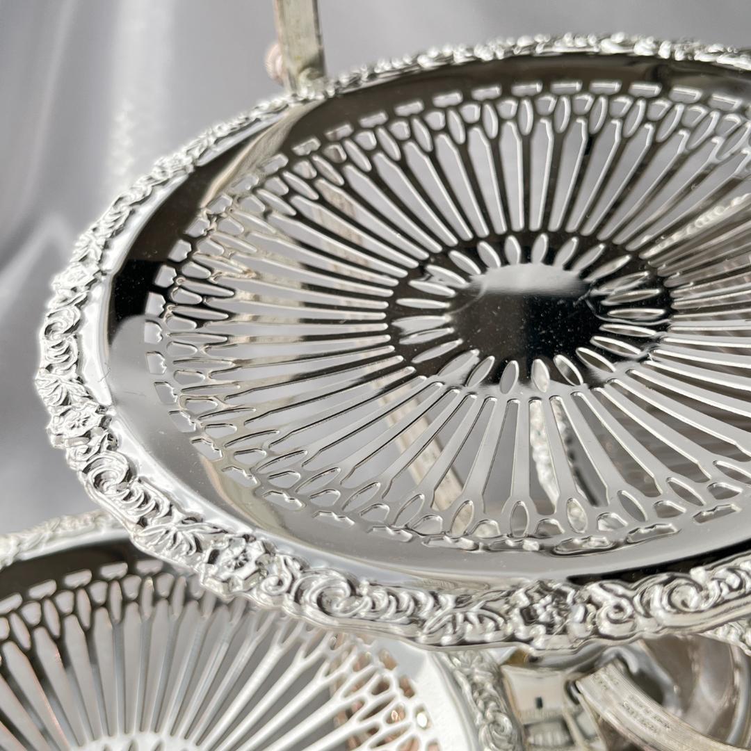 【英国】 ケーキスタンド 　Queen Anne バタフライ式