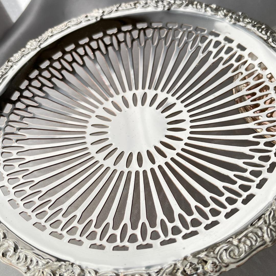 【英国】 ケーキスタンド 　Queen Anne バタフライ式