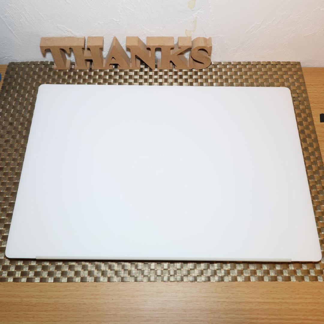 極上美品Win11超高年式11世代CPU/新品SSD/メ8/DVD/無線/カメラ