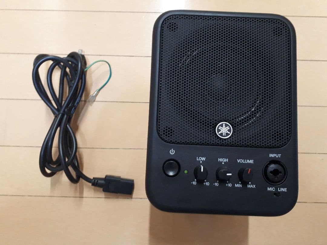 YAMAHA MS101 - 4 パワード モニター スピーカー
