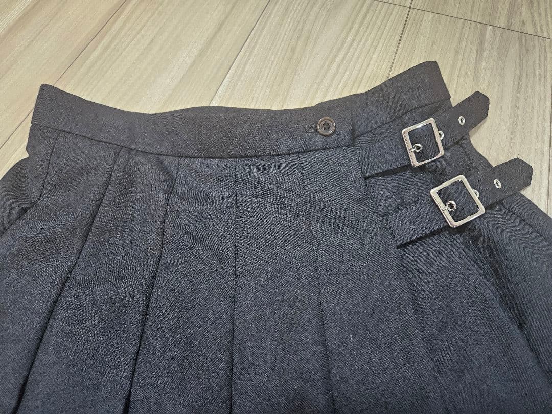 【sale】noir kei ninomiya巻きプリーツスカート