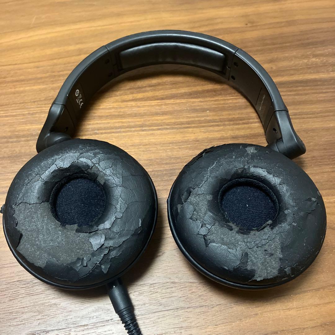 AKG DJ181 UE - 究極の低音 DJ用ヘッドホン ブラック