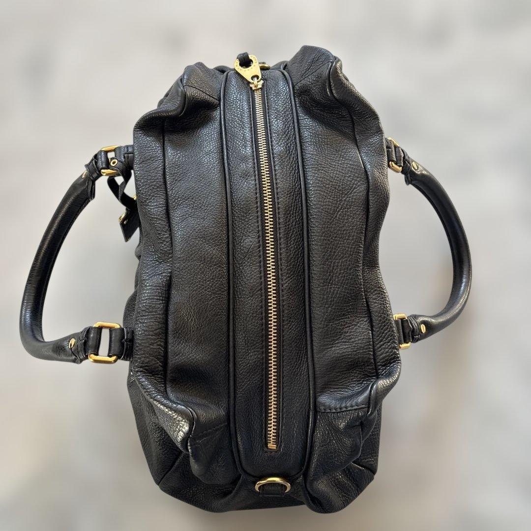 マークバイマークジェイコブス　黒 レザー ショルダーバッグ ゴールド金具